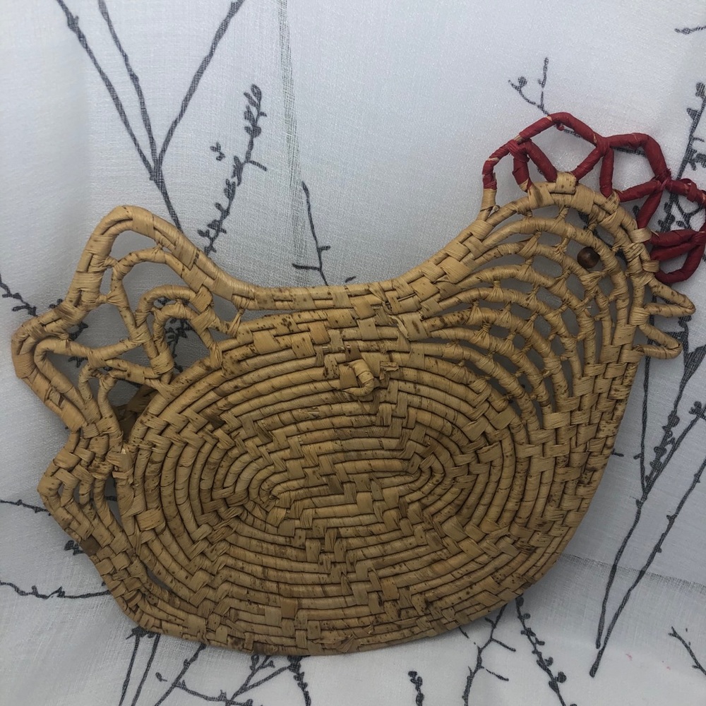 Wicker Chicken wall organizer - Picture 3 of 9